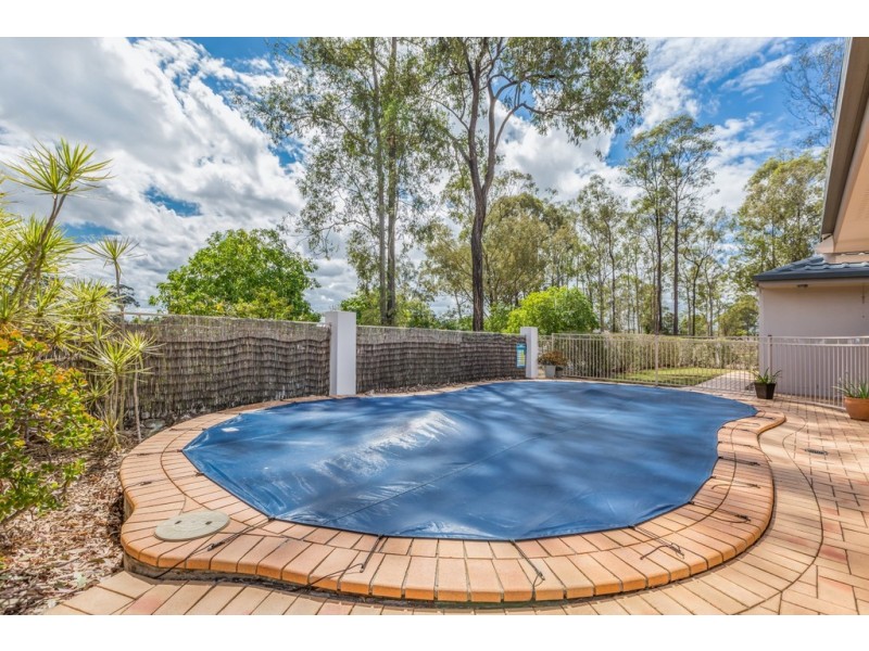 1 Vaucluse Street, Forest Lake QLD 4078