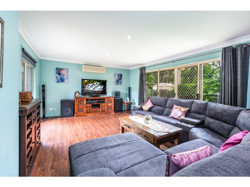 16 Norfolk Street, Forest Lake QLD 4078