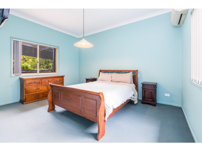 16 Norfolk Street, Forest Lake QLD 4078