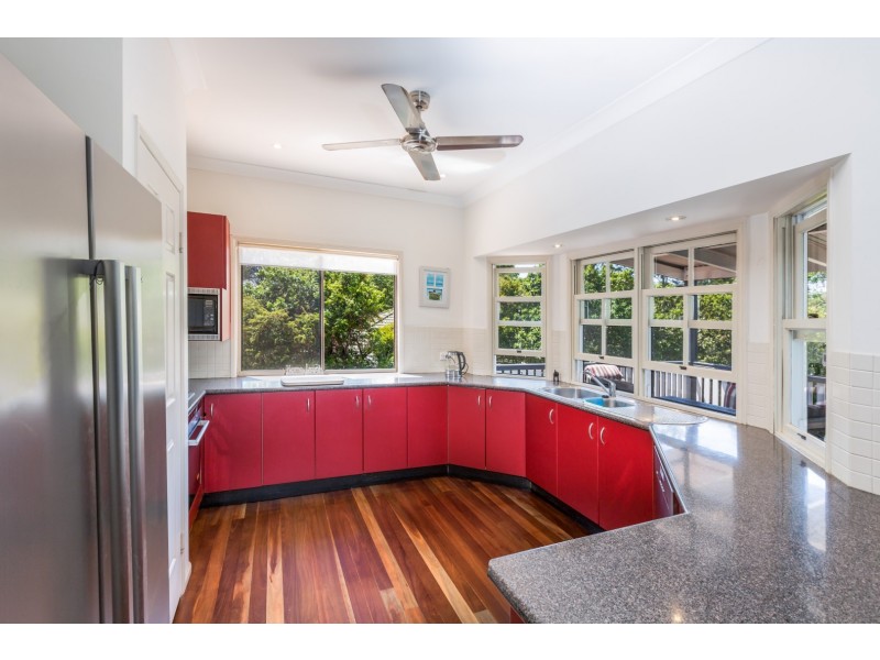 7 Yarraman Place, Forest Lake QLD 4078