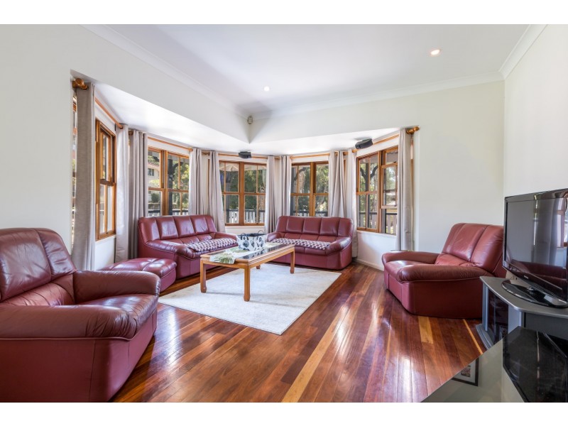 7 Yarraman Place, Forest Lake QLD 4078