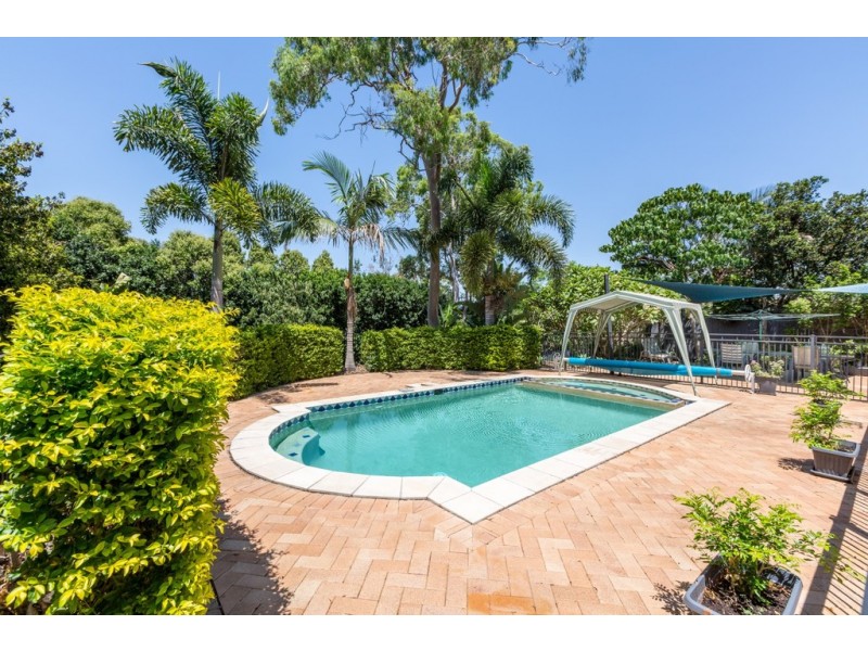 7 Yarraman Place, Forest Lake QLD 4078