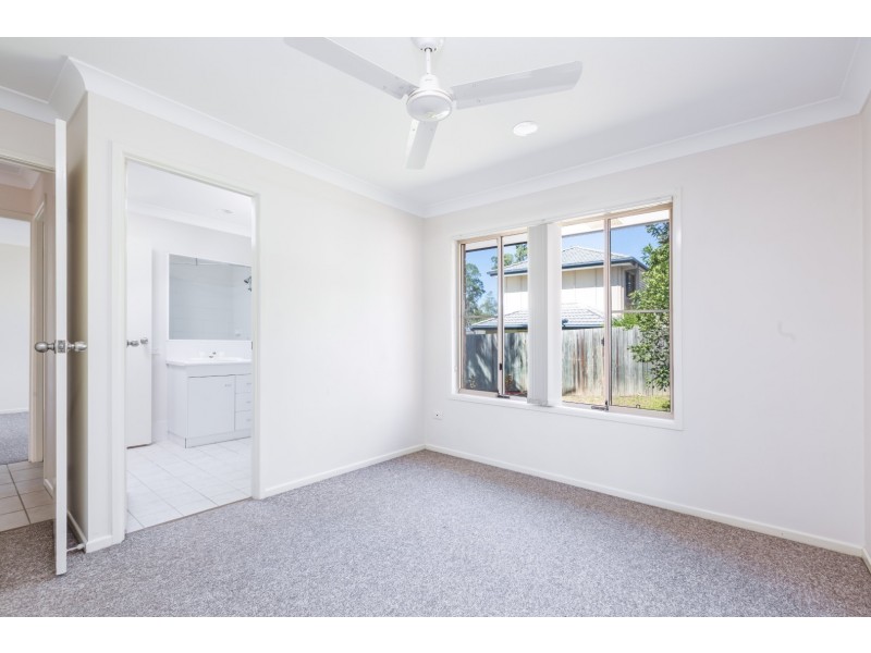 18 Yale Circuit, Forest Lake QLD 4078