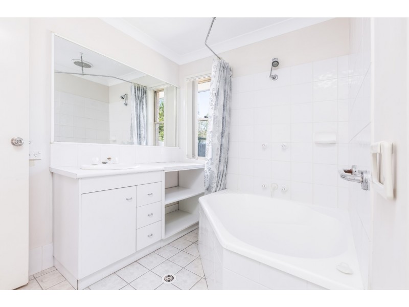 18 Yale Circuit, Forest Lake QLD 4078