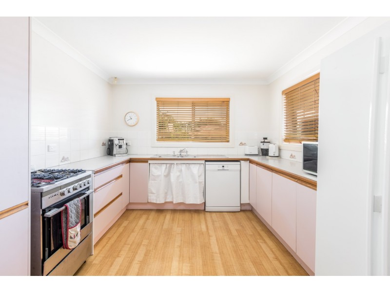 10 Baccata Place, Forest Lake QLD 4078