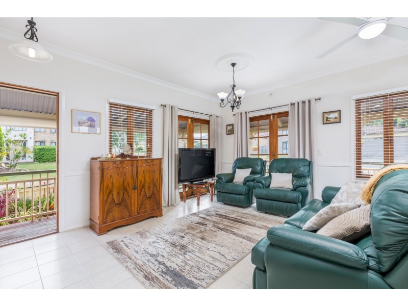 2 Bingeringo Place, Forest Lake QLD 4078