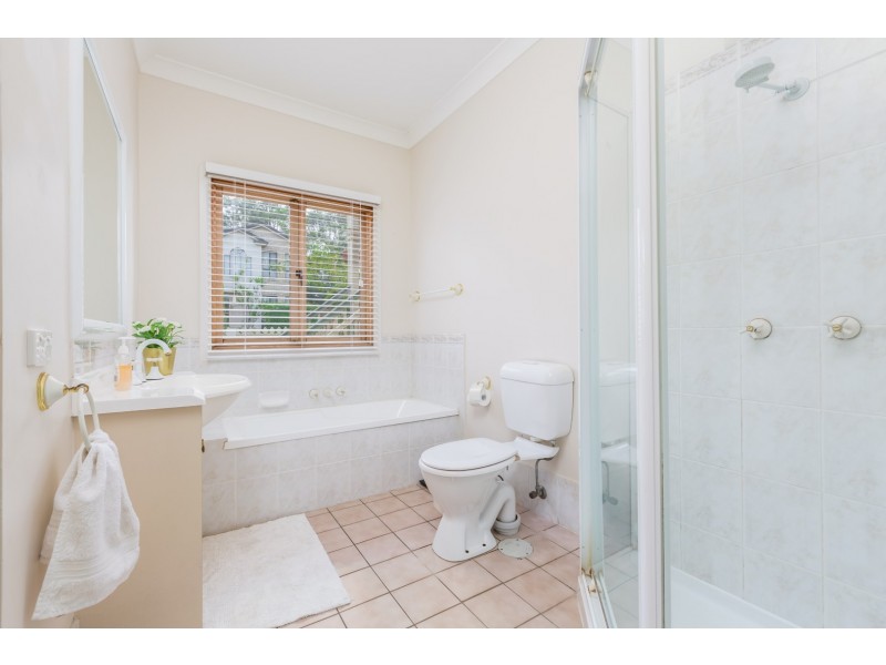 2 Bingeringo Place, Forest Lake QLD 4078