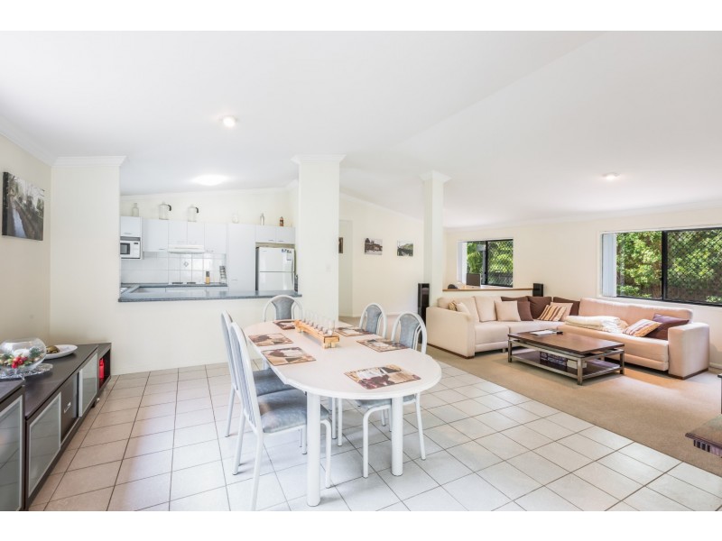 13 Regents Circuit, Forest Lake QLD 4078