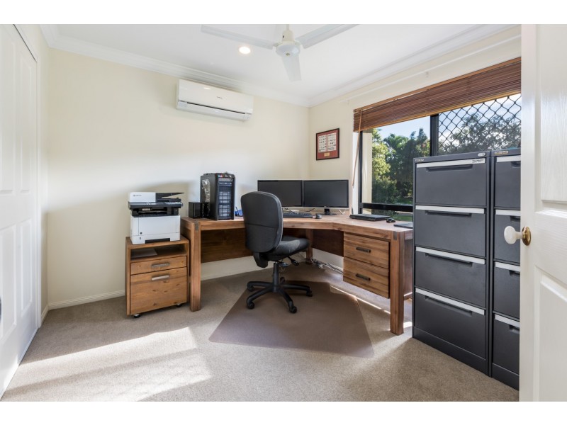 13 Regents Circuit, Forest Lake QLD 4078