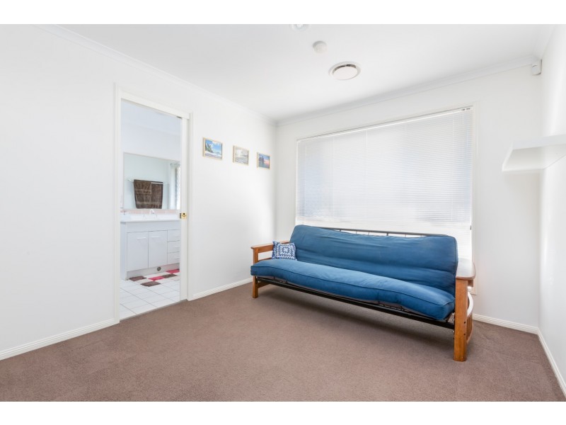 20 Cooroy Street, Forest Lake QLD 4078