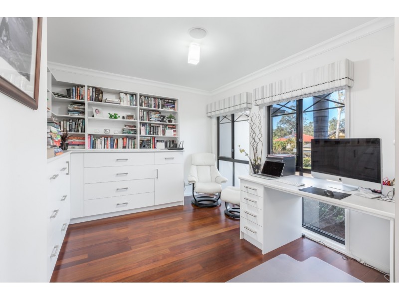 7 Camberwell Place, Forest Lake QLD 4078