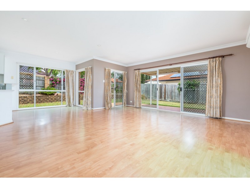 15 Montego Way, Forest Lake QLD 4078