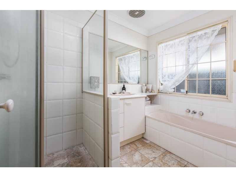 66 Serrata Circuit, Forest Lake QLD 4078