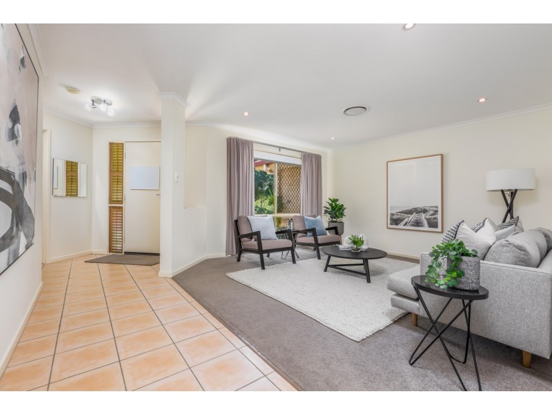 40 Cascade Drive, Forest Lake QLD 4078