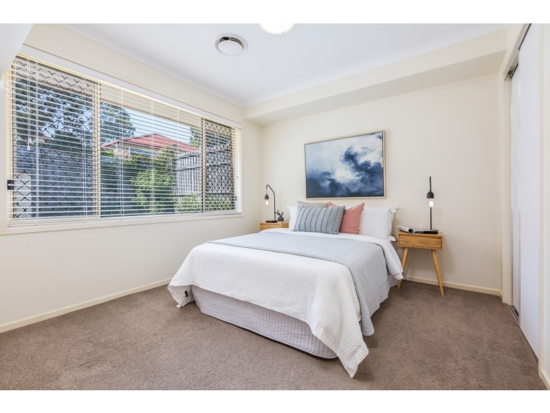 40 Cascade Drive, Forest Lake QLD 4078