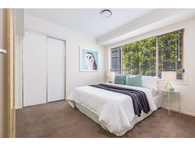 40 Cascade Drive, Forest Lake QLD 4078