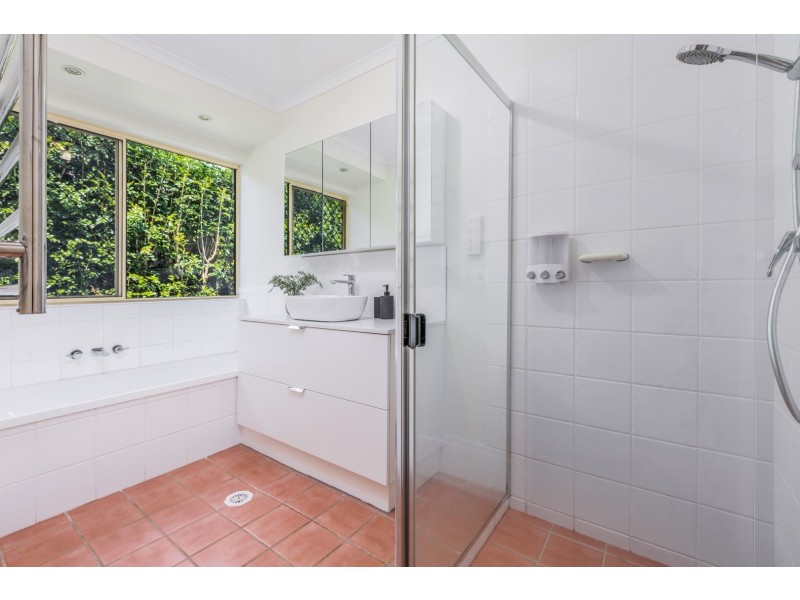 40 Cascade Drive, Forest Lake QLD 4078