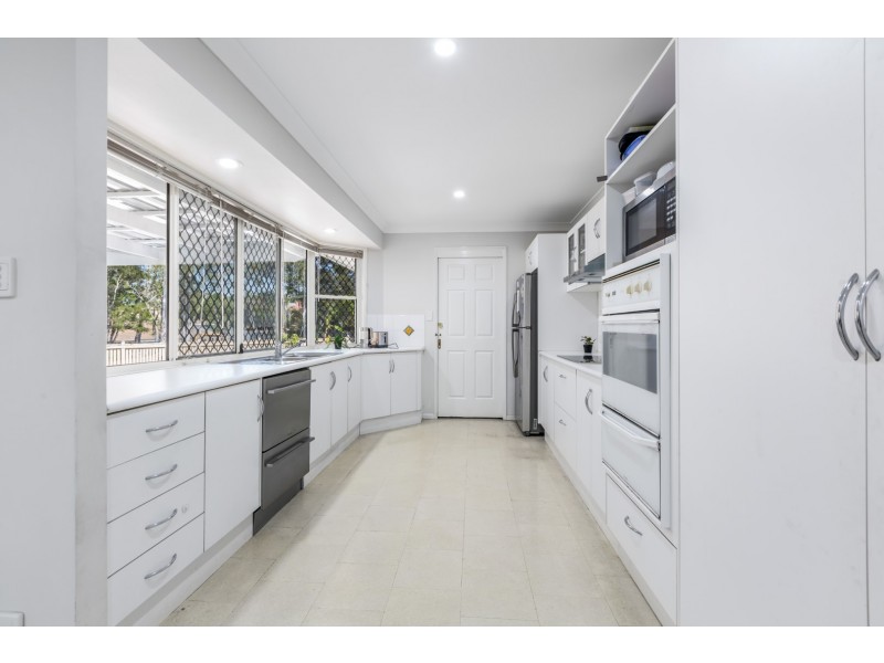 3 Wivenhoe Circuit, Forest Lake QLD 4078