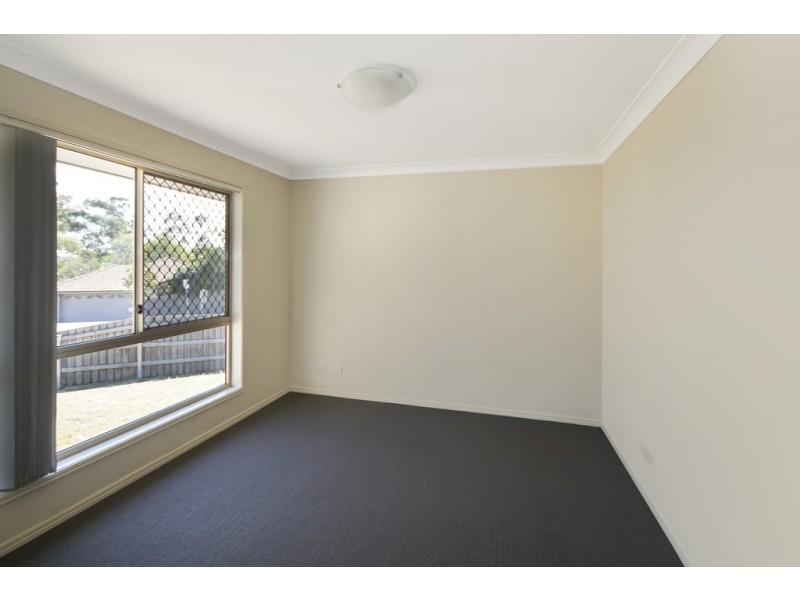 2 Siffleet Street, Bellbird Park QLD 4300