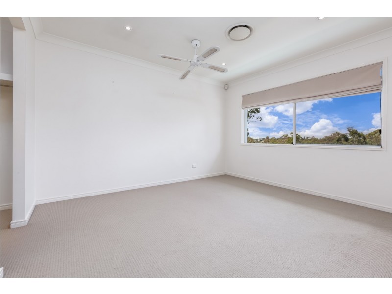 1 Hamilton Close, Forest Lake QLD 4078