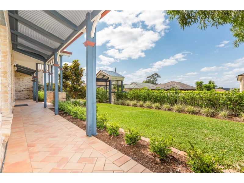 11 Burnside Place, Forest Lake QLD 4078