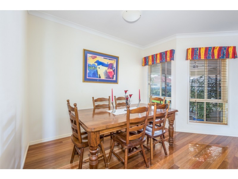 11 Burnside Place, Forest Lake QLD 4078