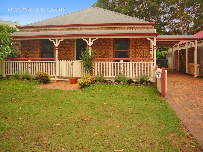 8 Grasstree Place, Forest Lake QLD 4078