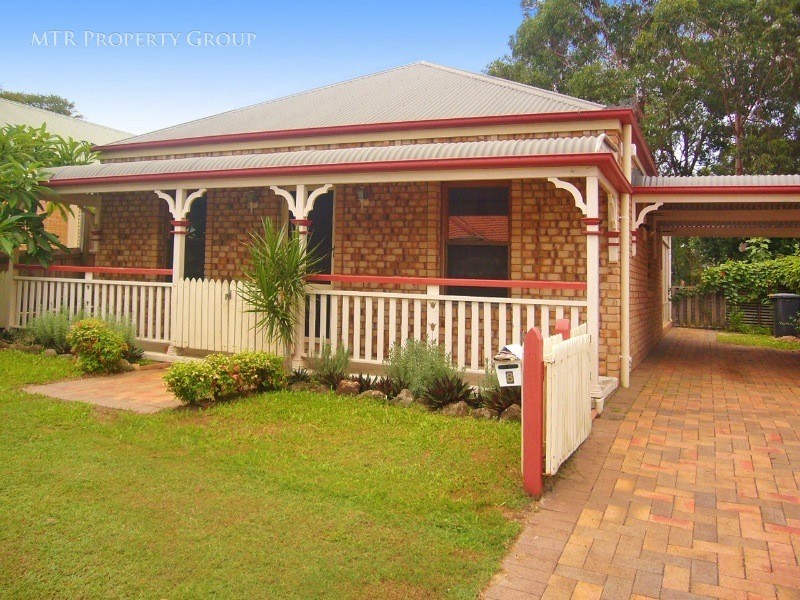 8 Grasstree Place, Forest Lake QLD 4078