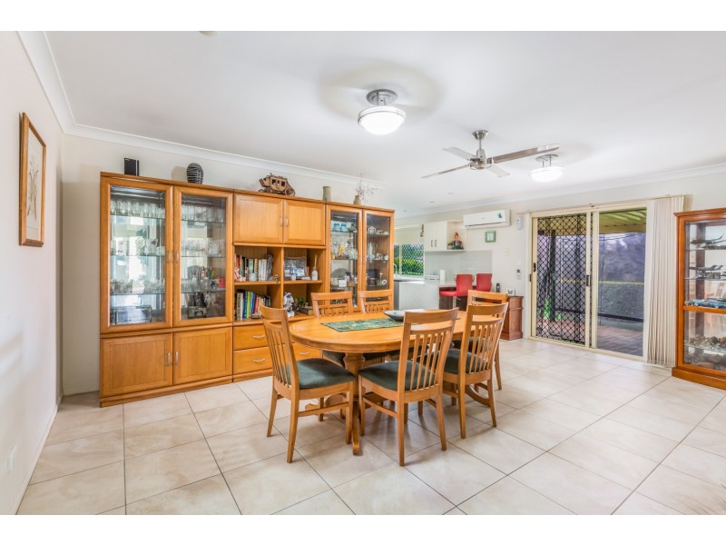 11 Sarabah Place, Forest Lake QLD 4078