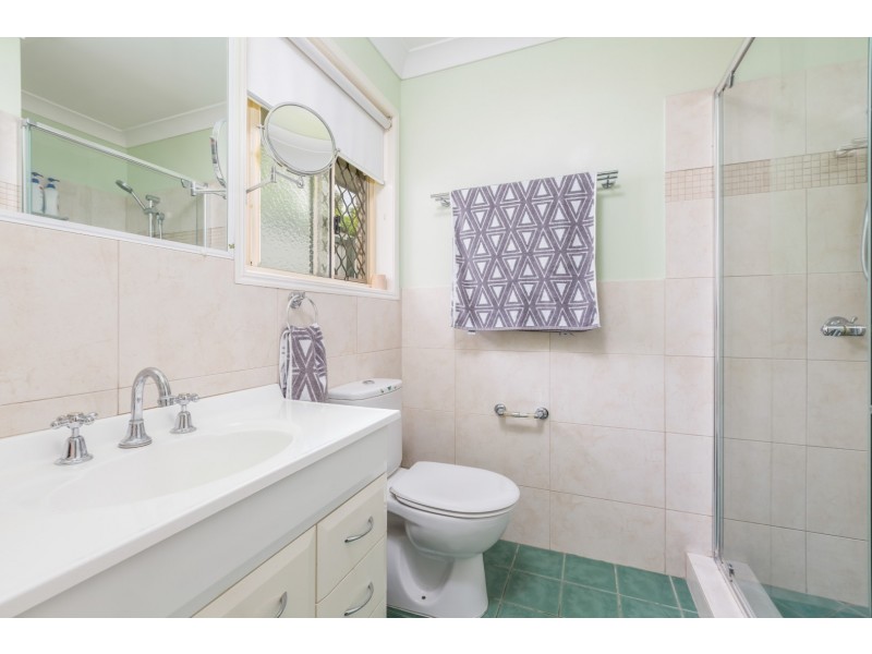 11 Sarabah Place, Forest Lake QLD 4078