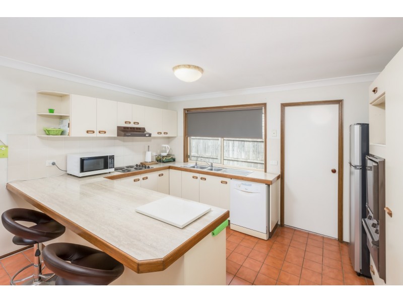 13 Robusta Place, Forest Lake QLD 4078