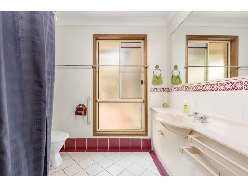 13 Robusta Place, Forest Lake QLD 4078