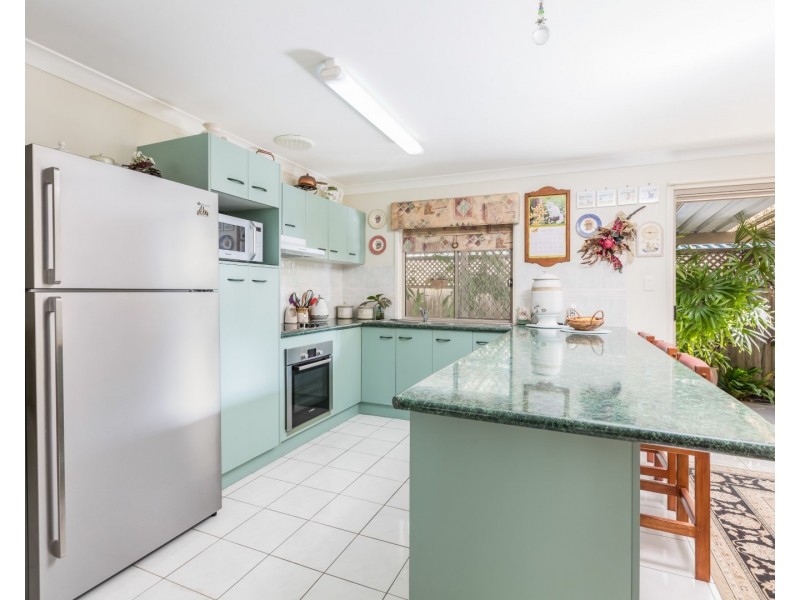 1 Tasman Place, Forest Lake QLD 4078