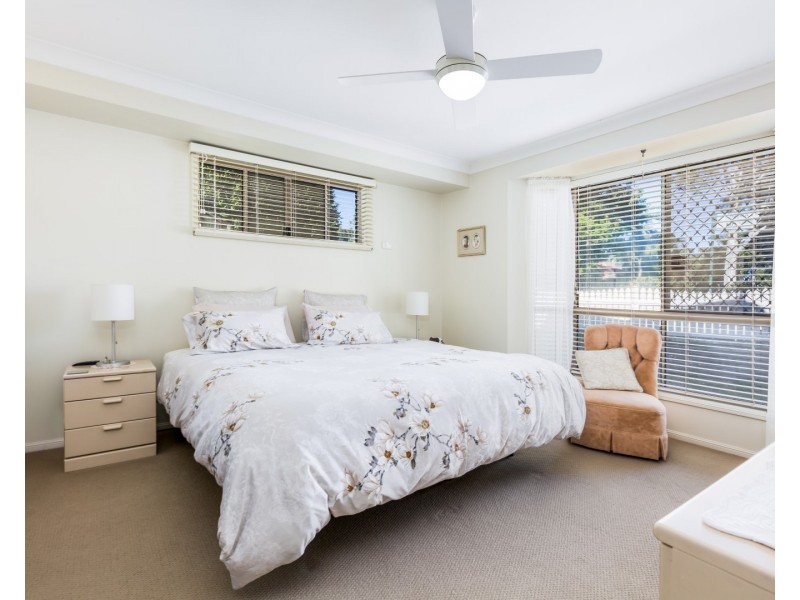 1 Tasman Place, Forest Lake QLD 4078