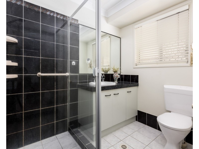 1 Tasman Place, Forest Lake QLD 4078