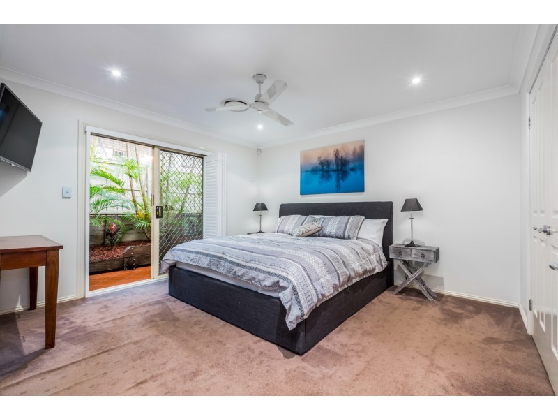 6 Somerset Close, Forest Lake QLD 4078