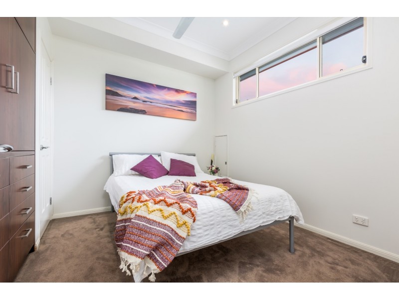 6 Somerset Close, Forest Lake QLD 4078