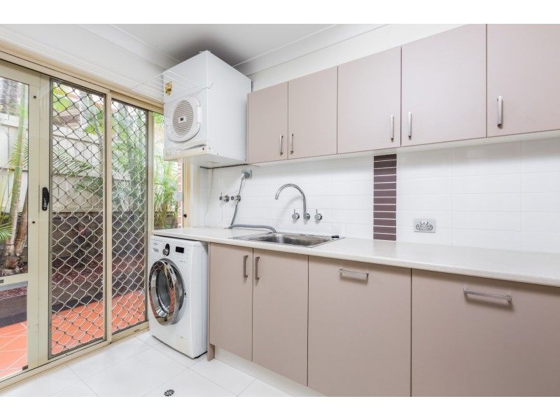 6 Somerset Close, Forest Lake QLD 4078