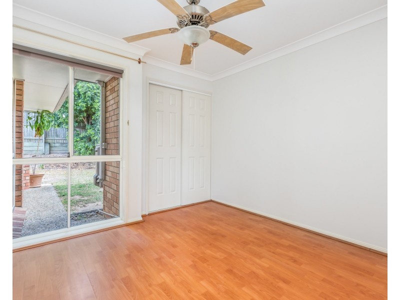 6 Glasshouse Crescent, Forest Lake QLD 4078