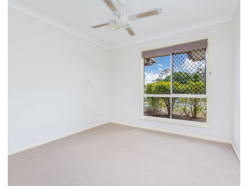 6 Glasshouse Crescent, Forest Lake QLD 4078