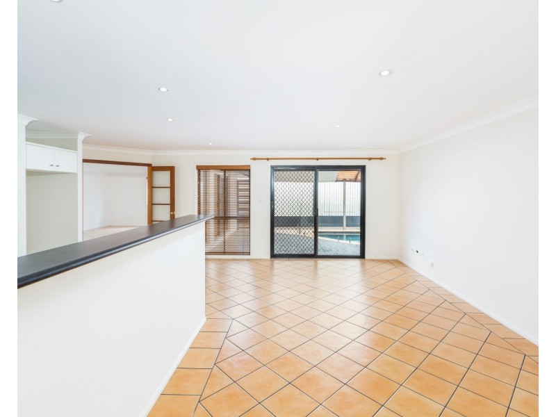 3 Seabrook Crescent, Forest Lake QLD 4078