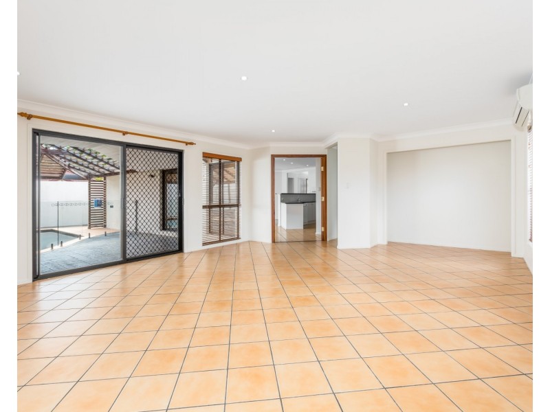 3 Seabrook Crescent, Forest Lake QLD 4078