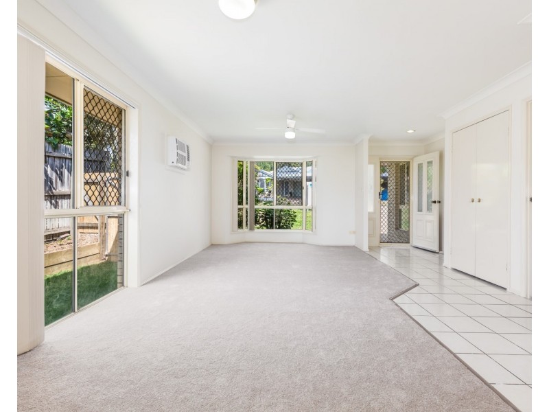 33 Collina Crescent, Forest Lake QLD 4078