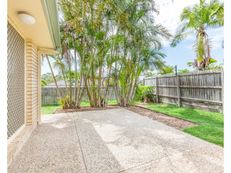 33 Collina Crescent, Forest Lake QLD 4078