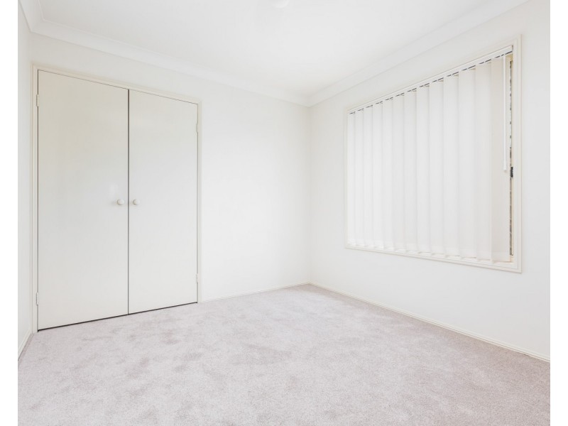 33 Collina Crescent, Forest Lake QLD 4078