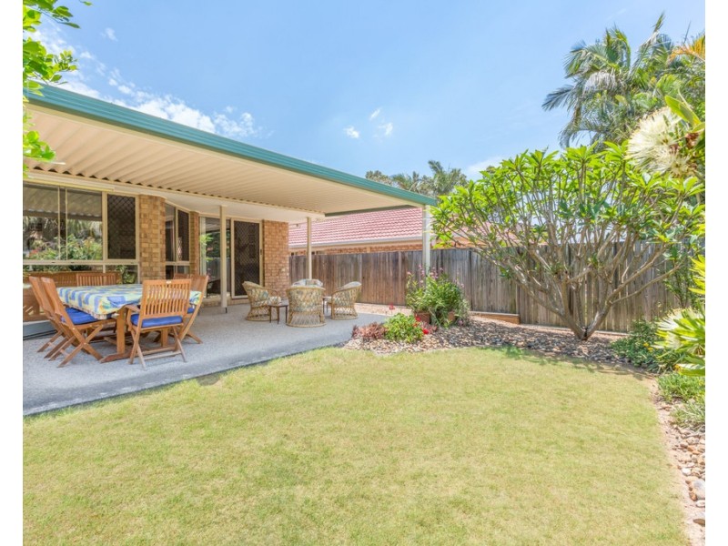 8 Chelsea Place, Forest Lake QLD 4078