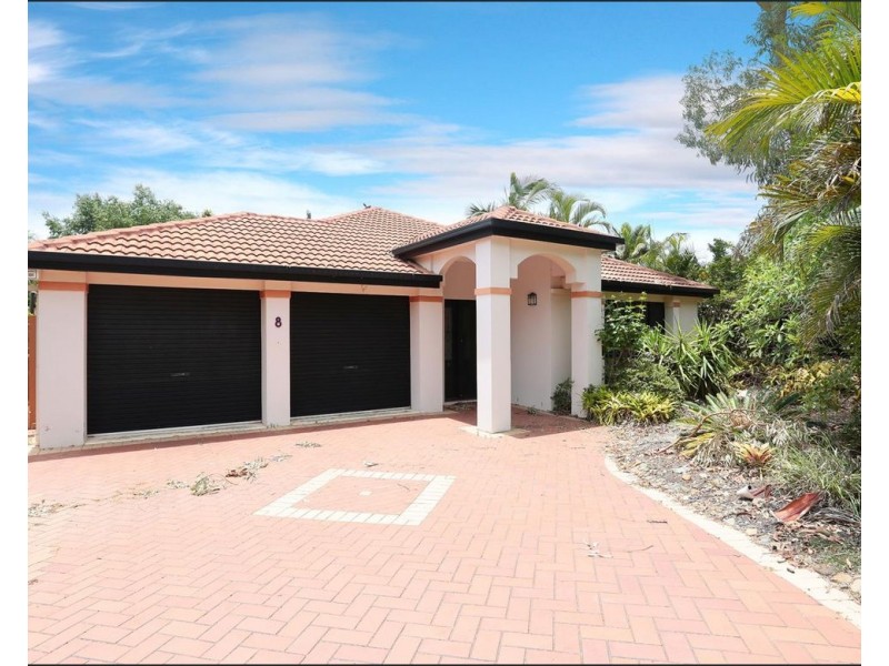 8 Queens Court, Forest Lake QLD 4078