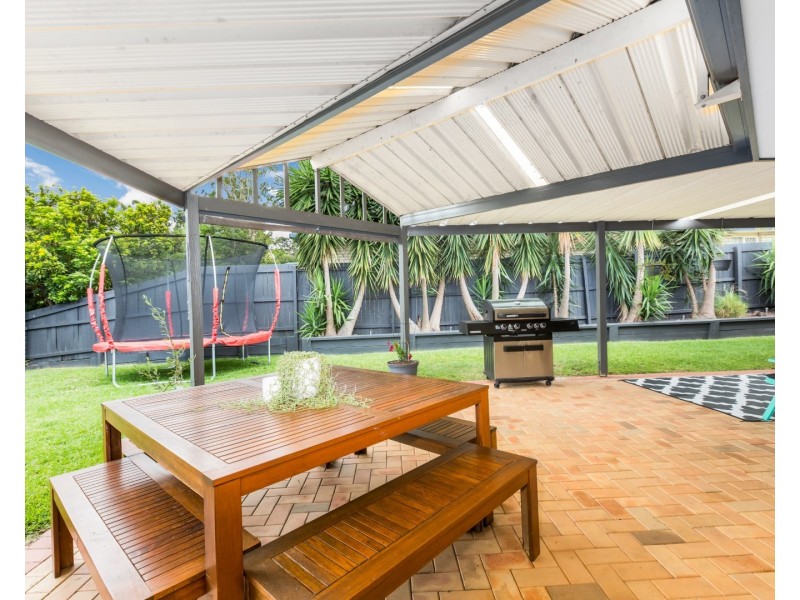 6 Paterson Place, Forest Lake QLD 4078