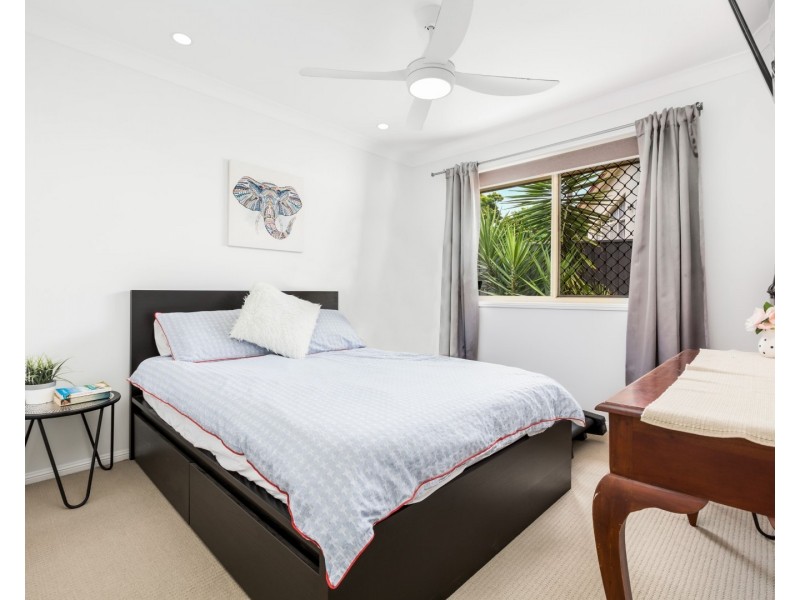 6 Paterson Place, Forest Lake QLD 4078