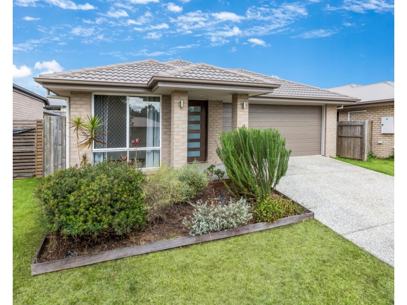 35 Drewett Avenue, Redbank Plains QLD 4301